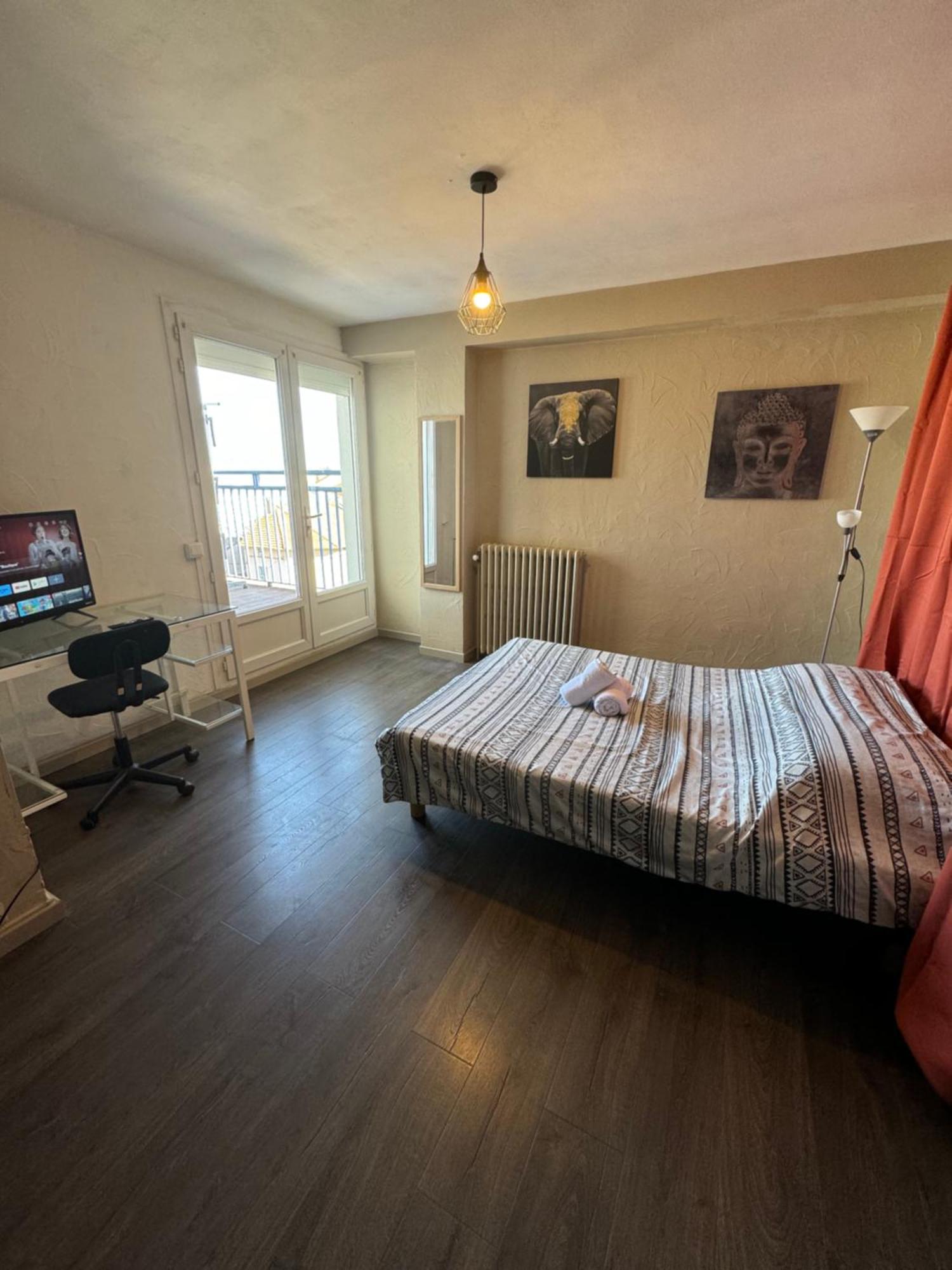 Appartement Terrasse Au Coeur De Valence 54 Exteriör bild