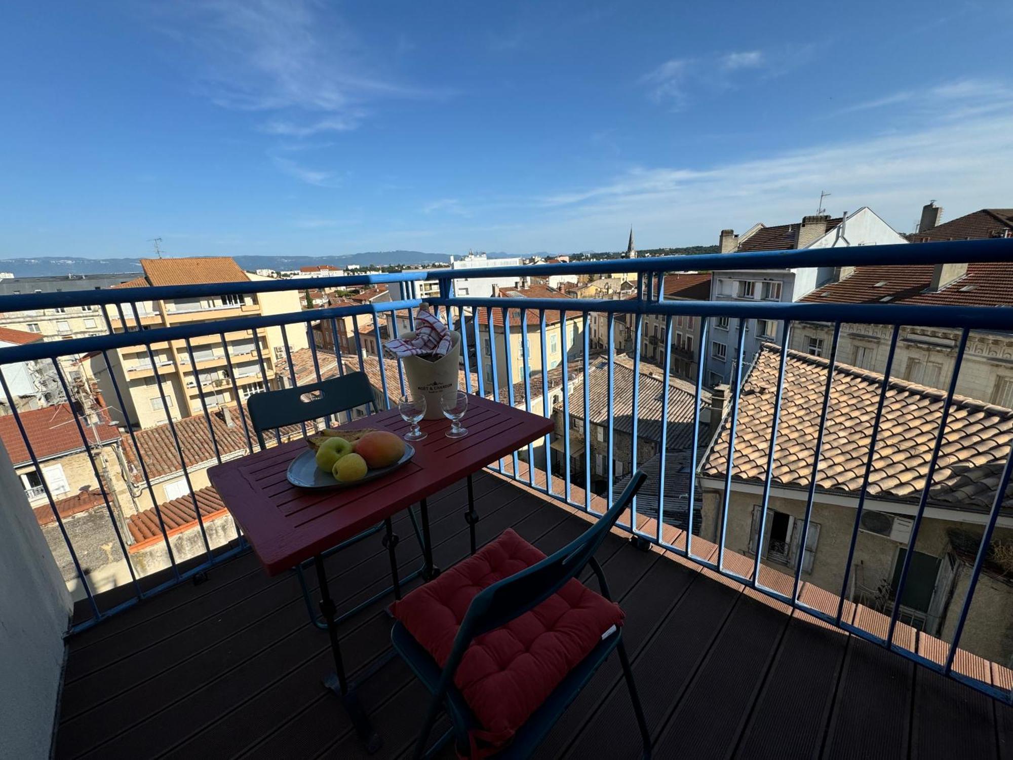 Appartement Terrasse Au Coeur De Valence 54 Exteriör bild